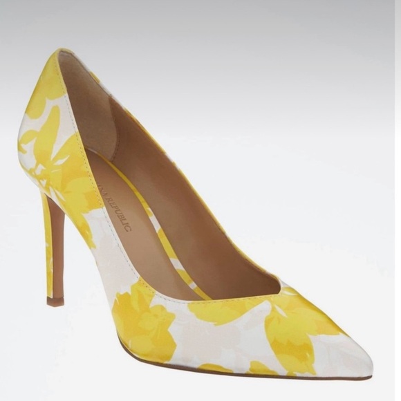 NEW Banana Republic 12 hour Madison yellow Pumps size 9M - Picture 3 of 12